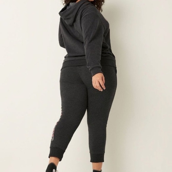 NWT VS PINK Fleece Joggers size S - Picture 4 of 10